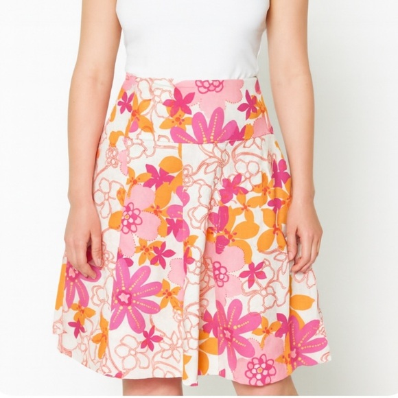 OBOE Flare Hem Floral Skirt
White with Lavender and Red Floral print SZ M - Picture 1 of 11